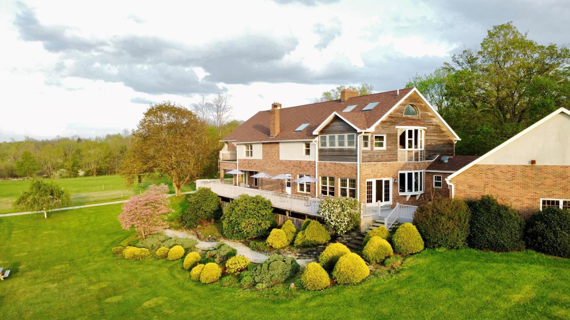 Warner-Concord Farms Bed & Breakfast Geneva Esterno foto