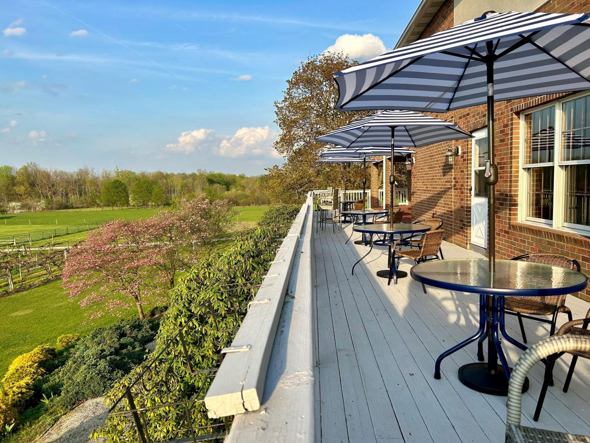 Warner-Concord Farms Bed & Breakfast Geneva Esterno foto