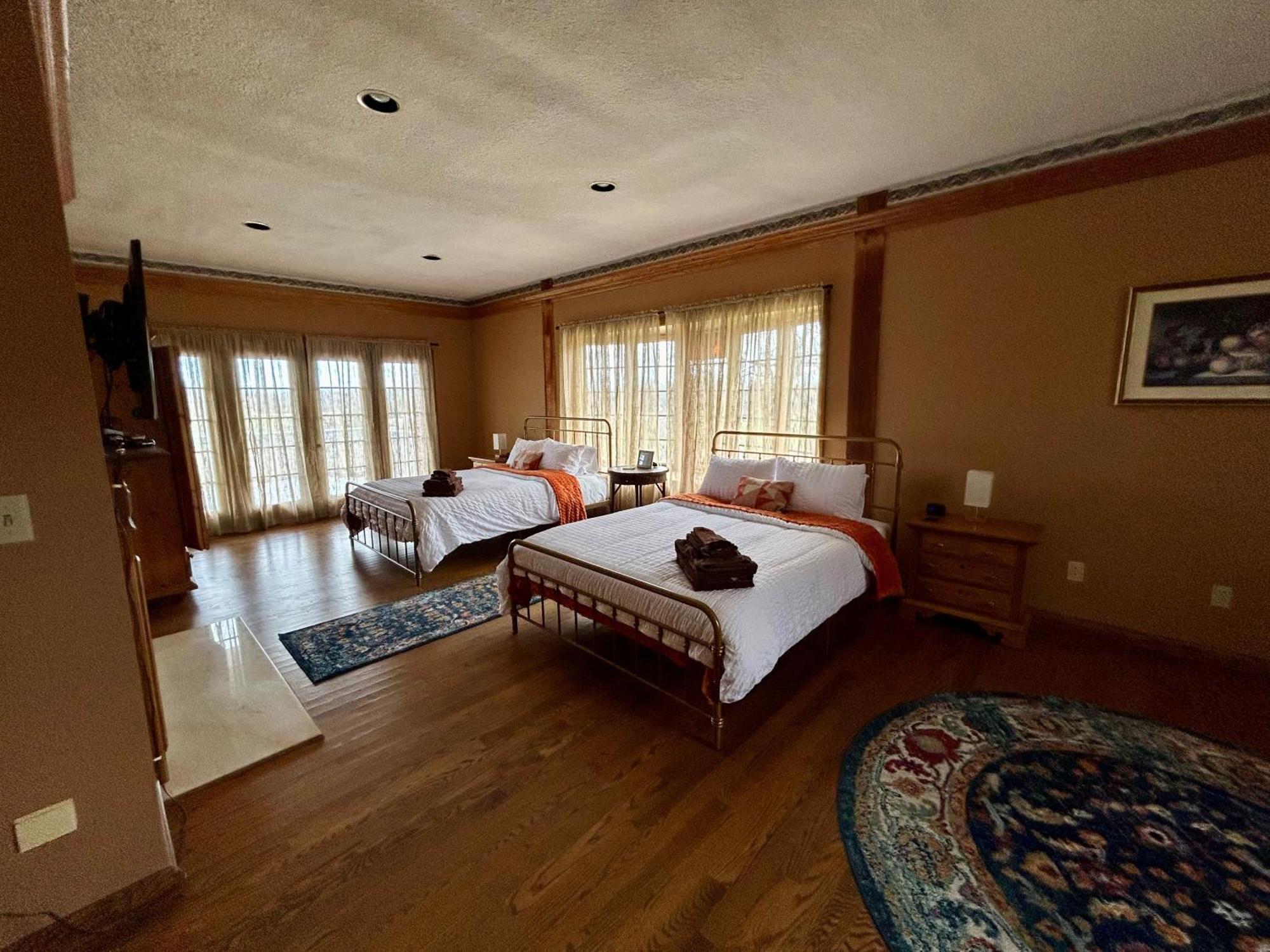 Warner-Concord Farms Bed & Breakfast Geneva Esterno foto